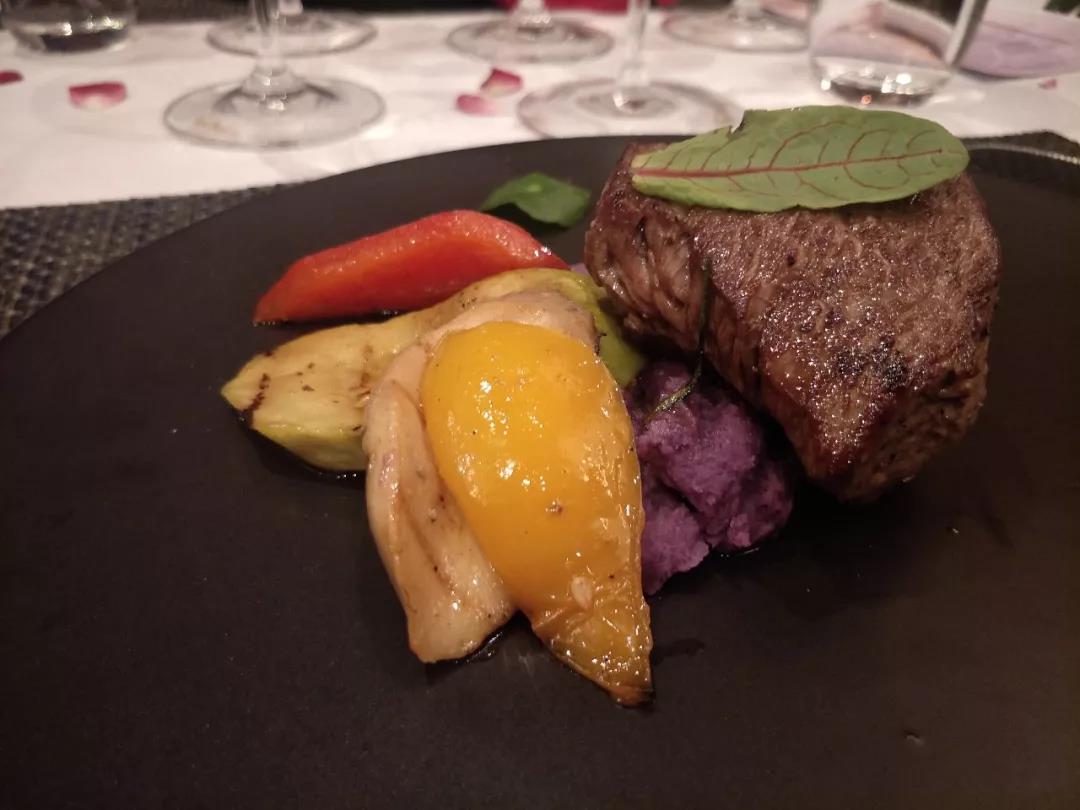 谈谈 “葡萄酒工作室”经营模式