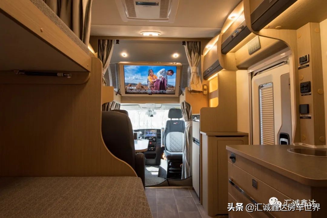 心价比最好的5座旅行车（奇瑞家庭款大5座旅行车配置详解）