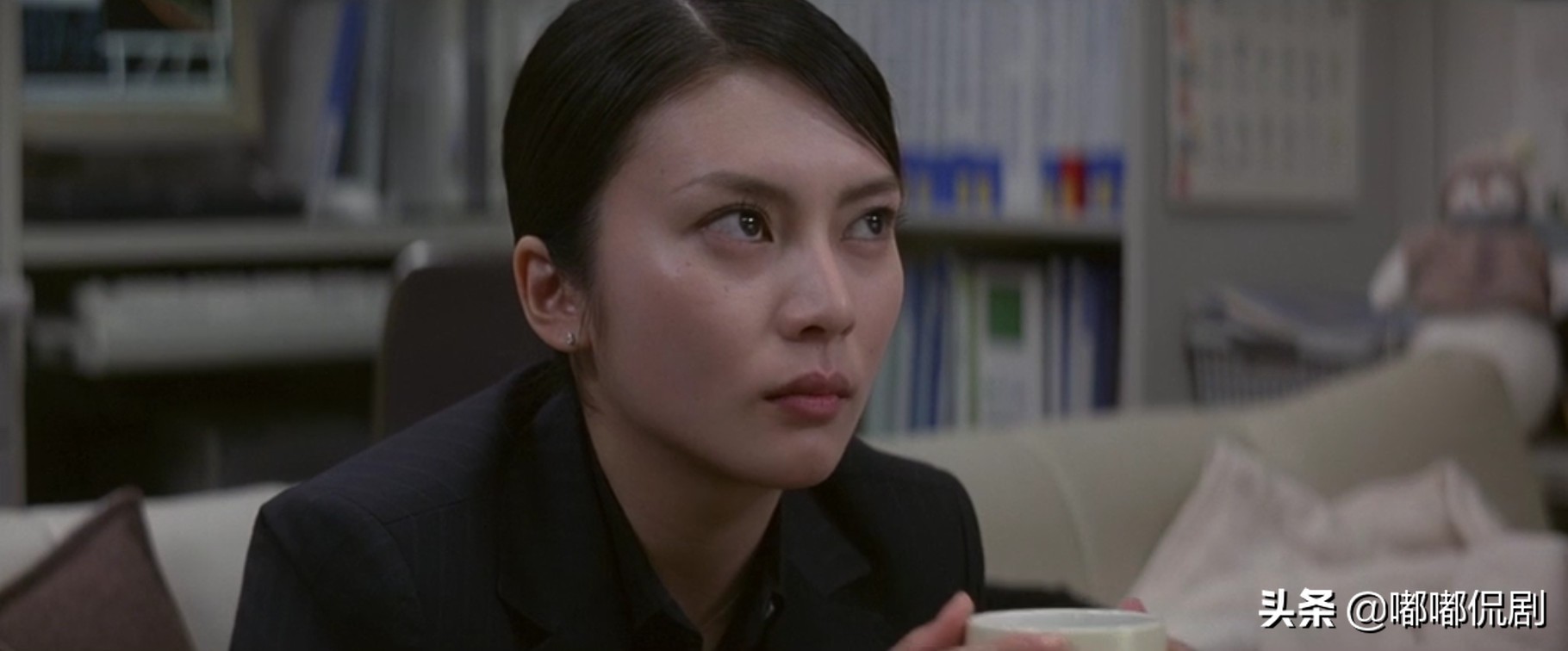 嫌疑人x的献身再次,来谈一谈另外两位主角花冈靖子和汤川教授.