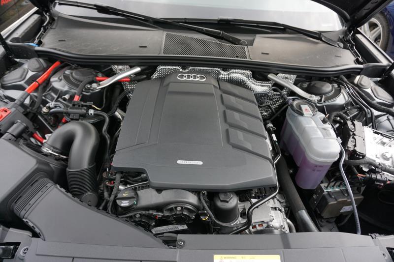 带着这些问题，我重新试驾了2.0T新奥迪A6L