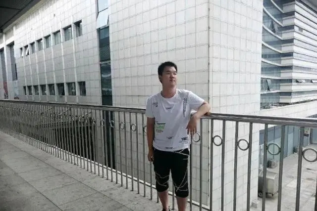 寒门也能出贵子，河南高考状元李昊，高考724分