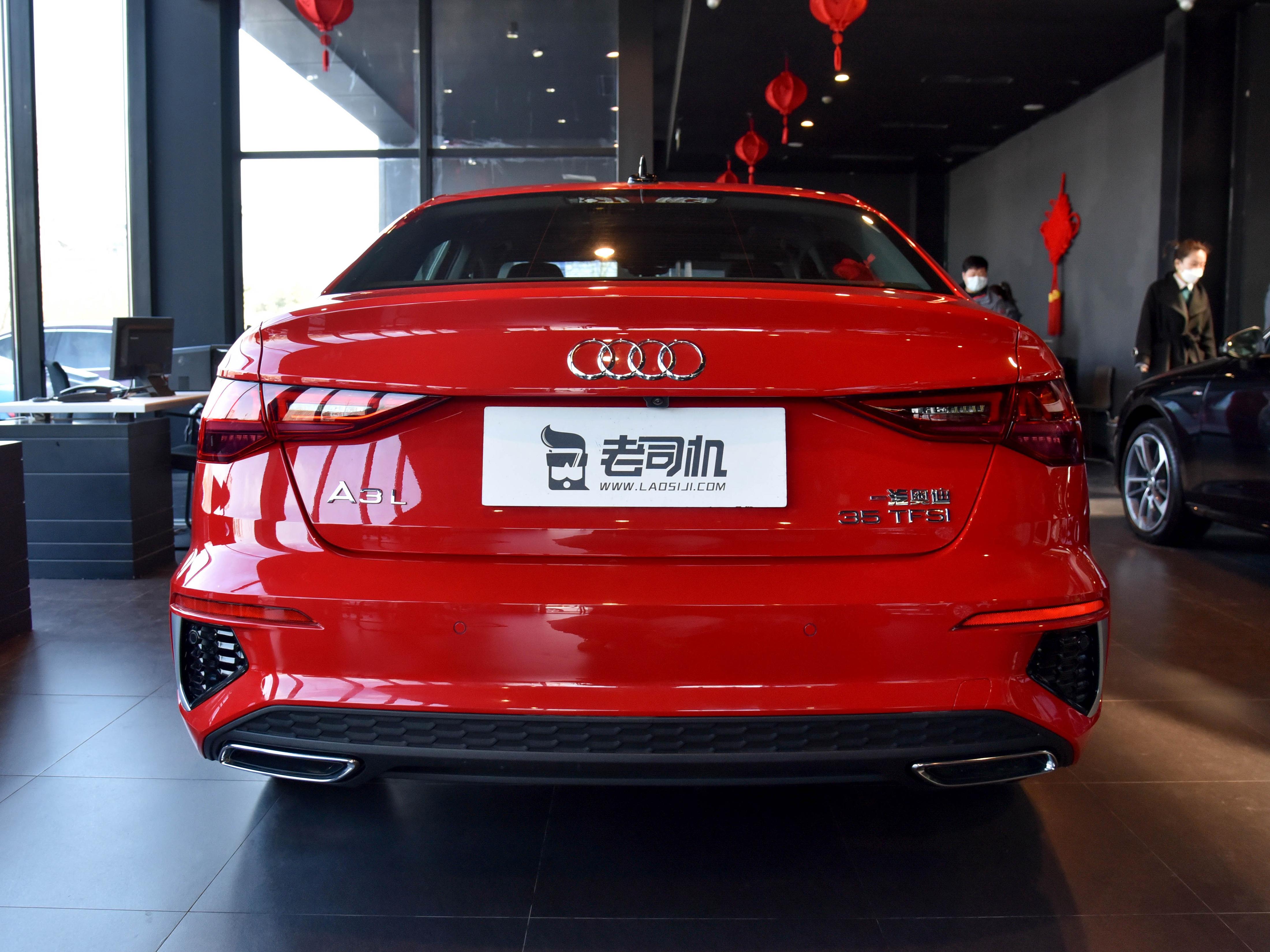 一台合格的奥迪三厢车，换代后配置更高，油耗5.8L，实拍奥迪A3