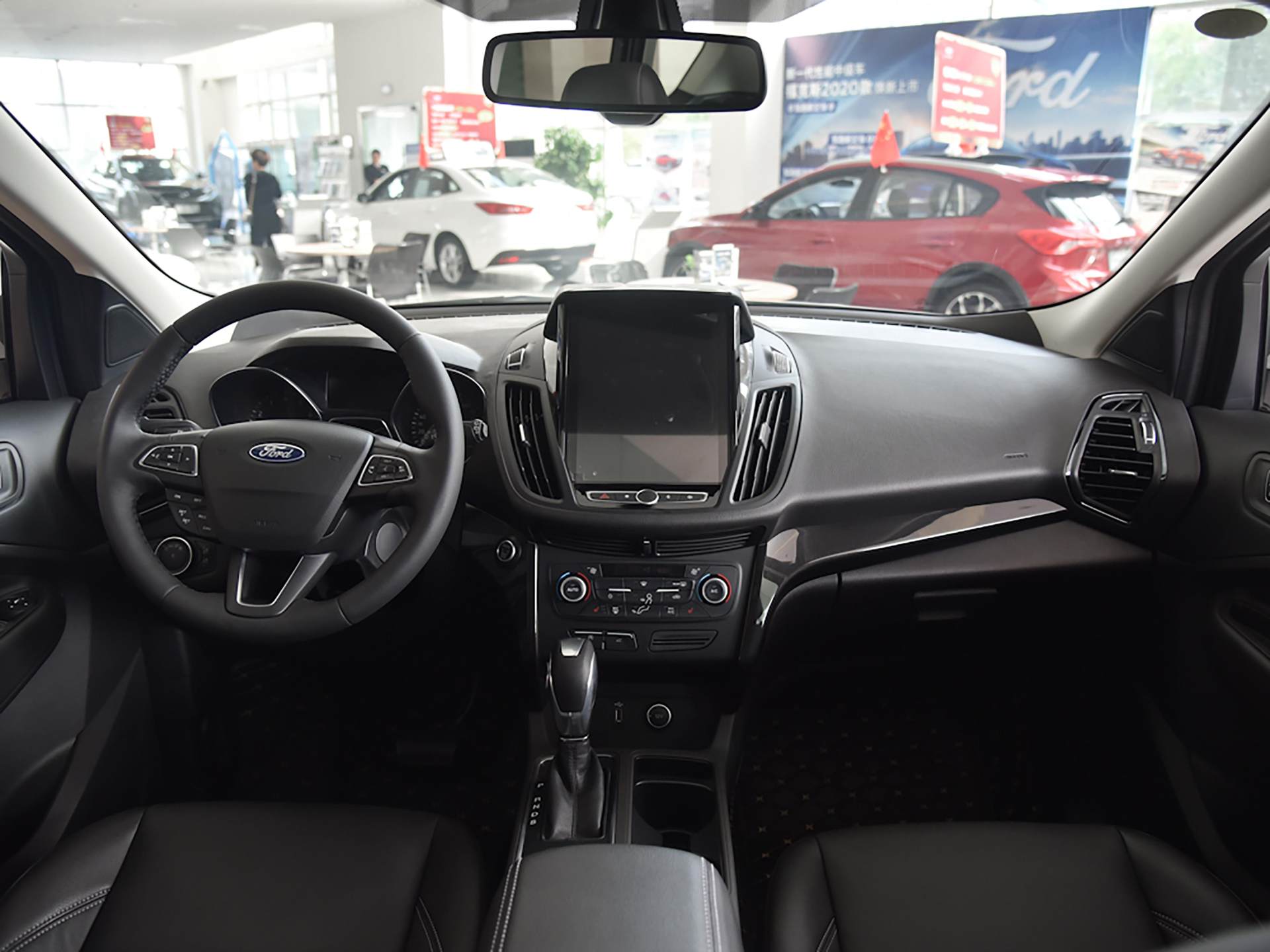 四缸增压，油耗7.2L，自动挡低价格的合资SUV，实拍翼虎