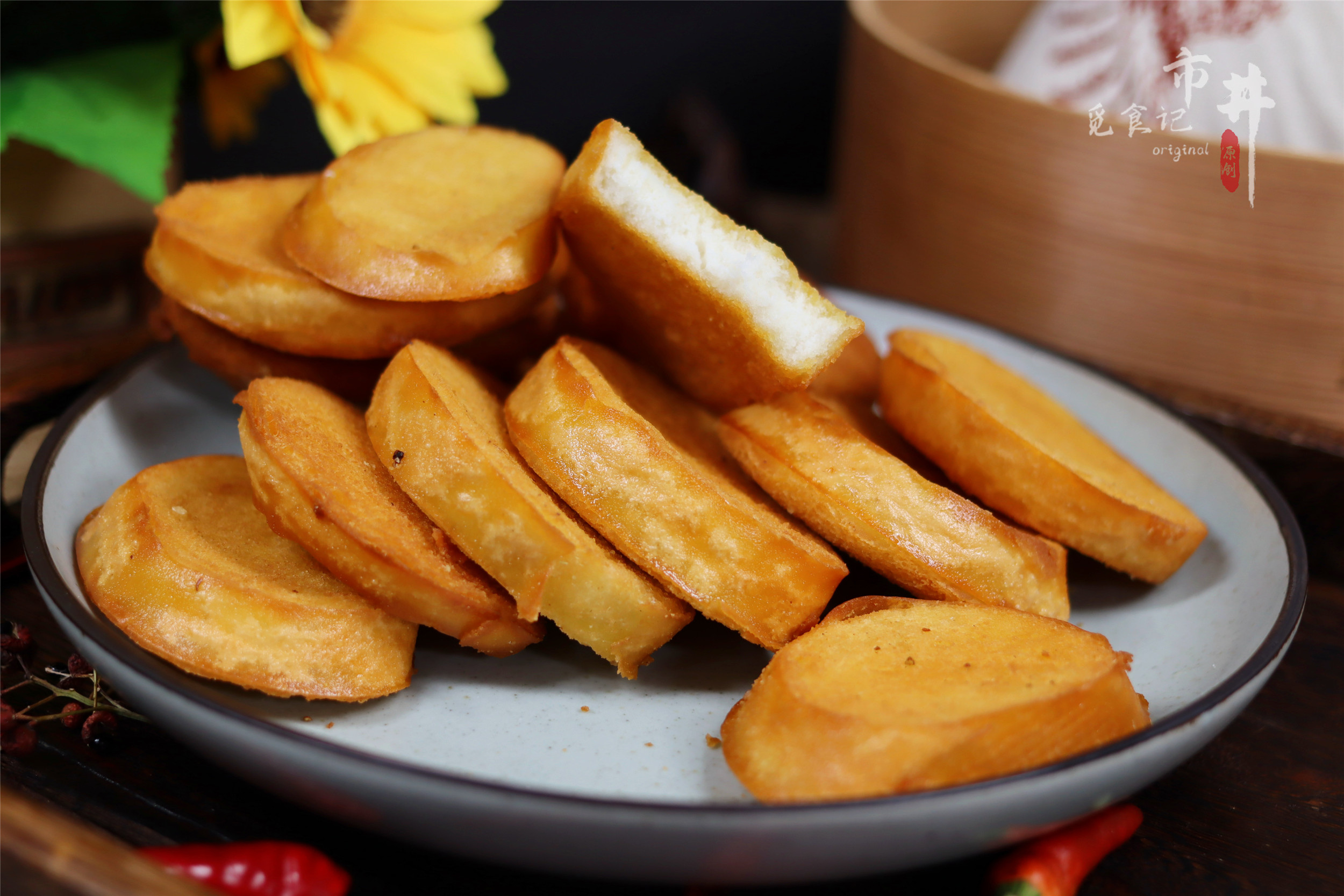 炸馒头片，别下锅就炸，不酥脆，教你正确做法，金黄酥香，不回软