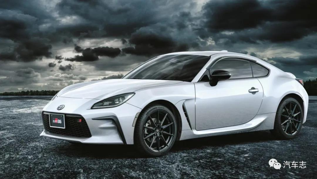 官宣！丰田GR86引进中国，限量50台远山灰SUPRA今日发售