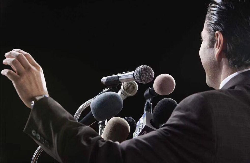 成人高考作文格式（公务员考试）