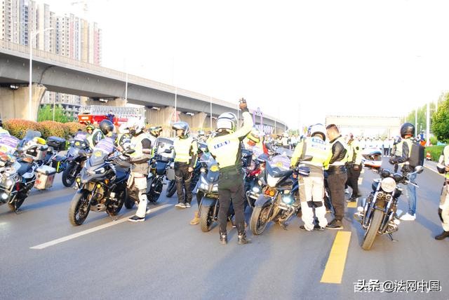 郑开国际马拉松志愿者相关知识(让有趣的灵魂和生命价值在人生意义中绽放光芒 郑开马拉松志愿者)