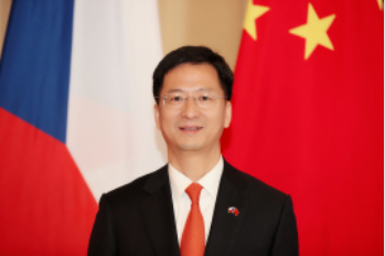 坐拥全国第一、中国首个！上海这所高校还走出央视记者、外交官等名人！