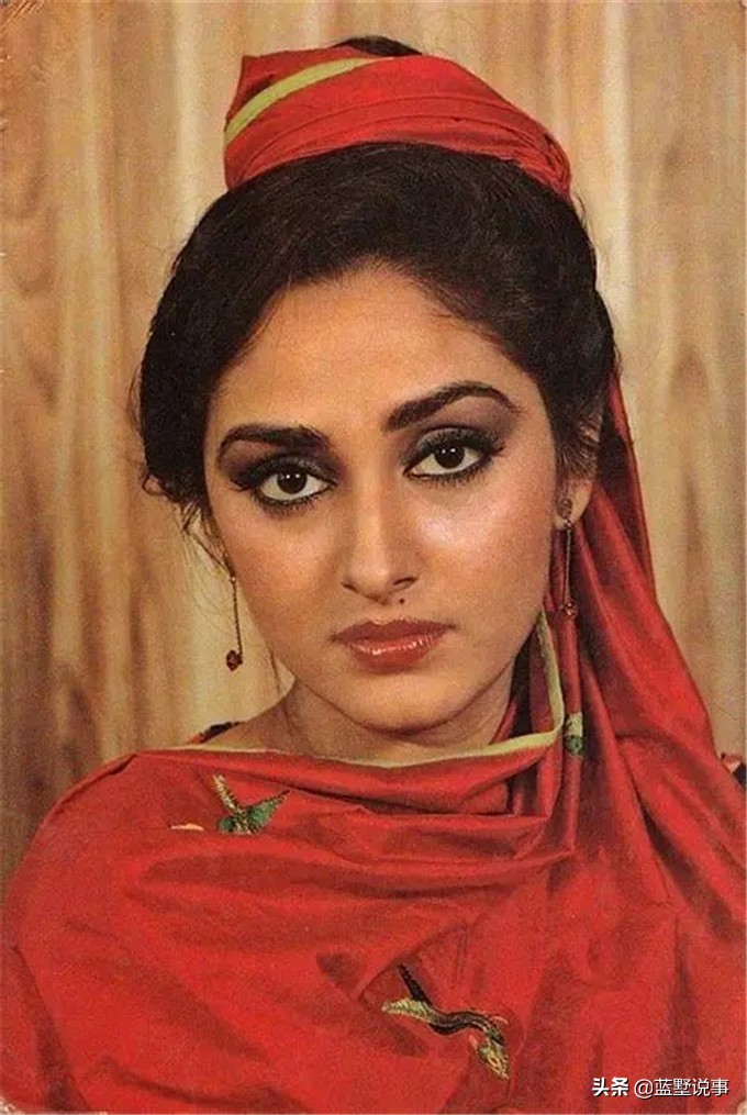 印度影片美丽的《哑女》贾亚·普拉达,巅峰时淡出银幕干什么了?