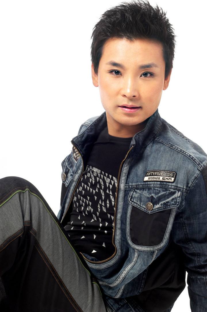 从农村奋斗出来的3位著名男歌唱家，个个辉煌背后有泪水