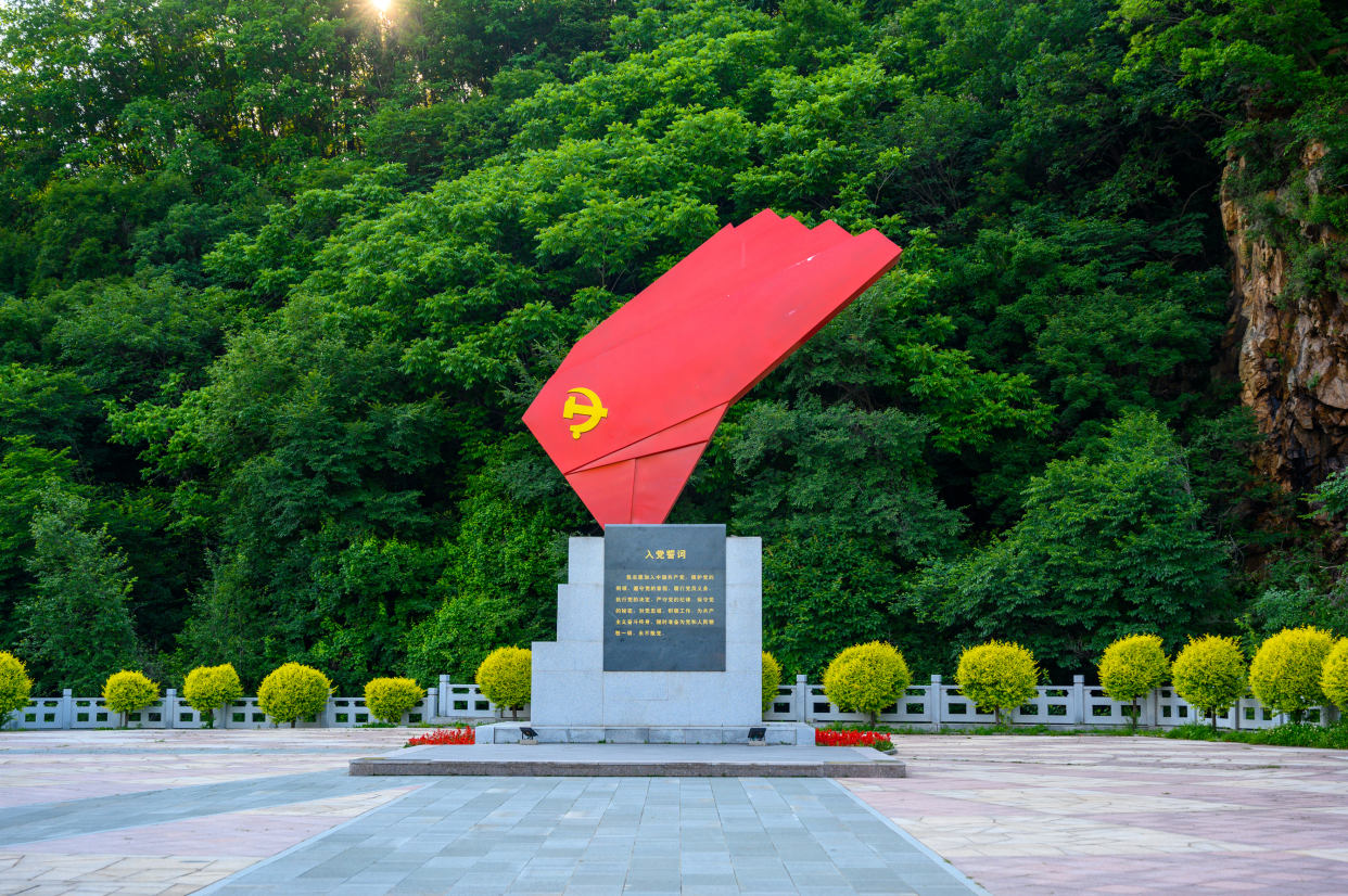 辽宁抚顺旅游必打卡景点,被誉为"北方温带雨林",夏日避暑佳地