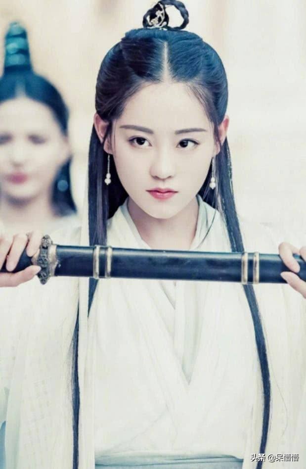 金庸哪些情节是成年后才读懂的？周芷若的“若”怎么看都像“苦”