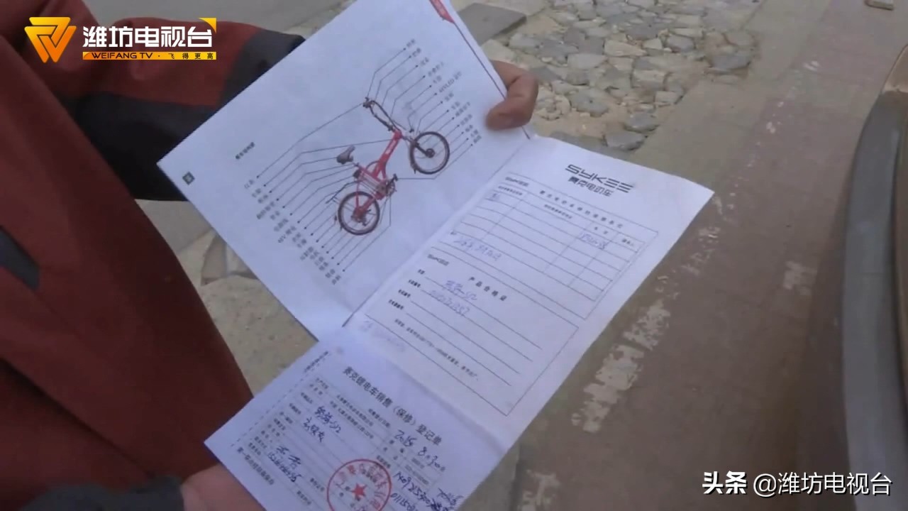 新车使用旧电瓶？找商家理论，以出保为由拒绝免费更换