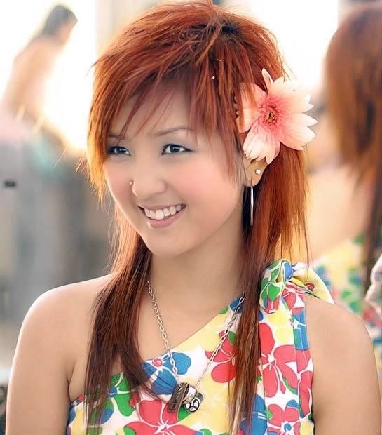 超女何洁的劲爆情史，和释小龙分手后高调嫁人，与前夫互爆黑料