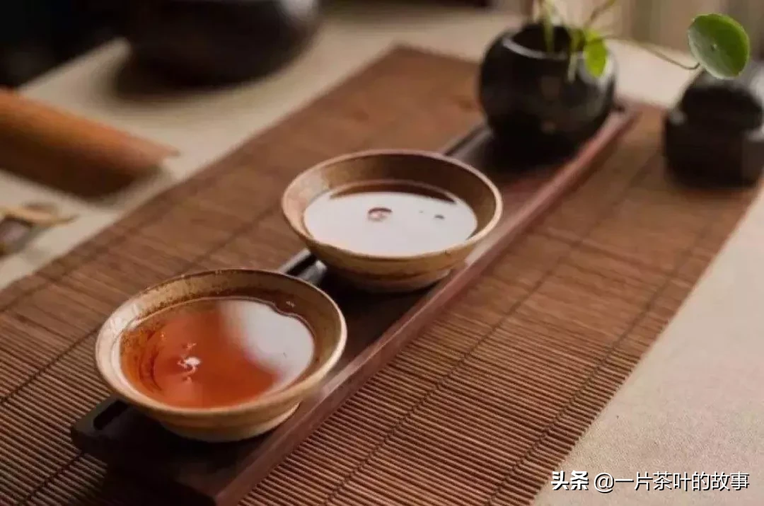 茶韵悠然，三分于器