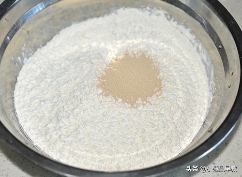 紫薯玫瑰花馒头（手把手教你做出宝宝都爱吃的玫瑰花馒头）