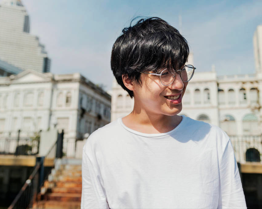 男生"不油腻"的发型怎么选?试试这6款清爽短发,适合春夏剪