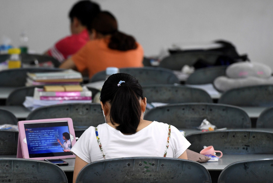 大学里“华而不实”的证书，不仅耽误学习，学生考了也没大用处