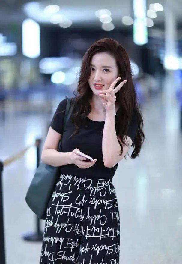 黄海波前任专演渣女却嫁豪门，同名张檬变小三，不幸流产被骂活该