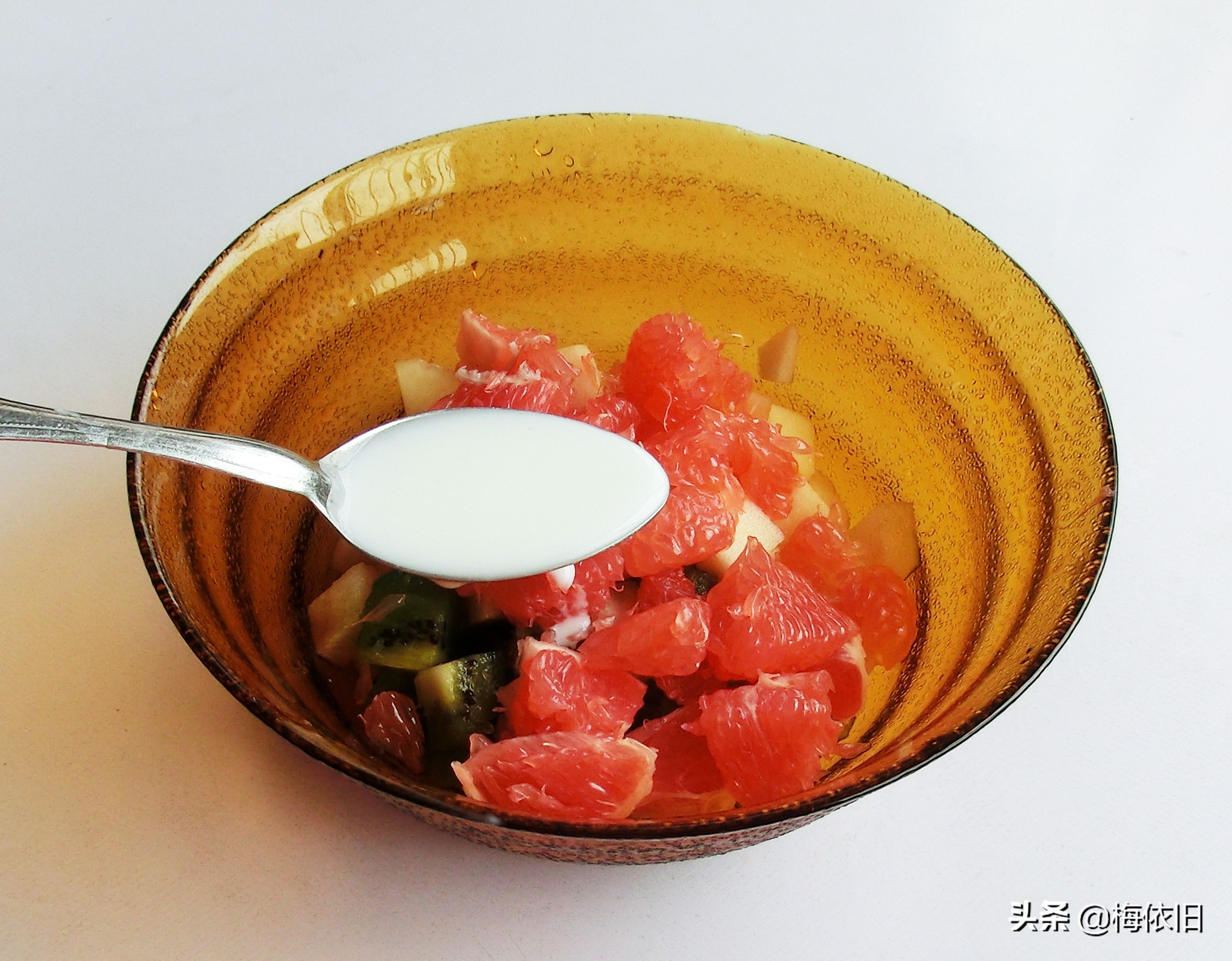 小雪到，气候干燥，别错过这2种水果，维C是苹果15倍，顺时而食