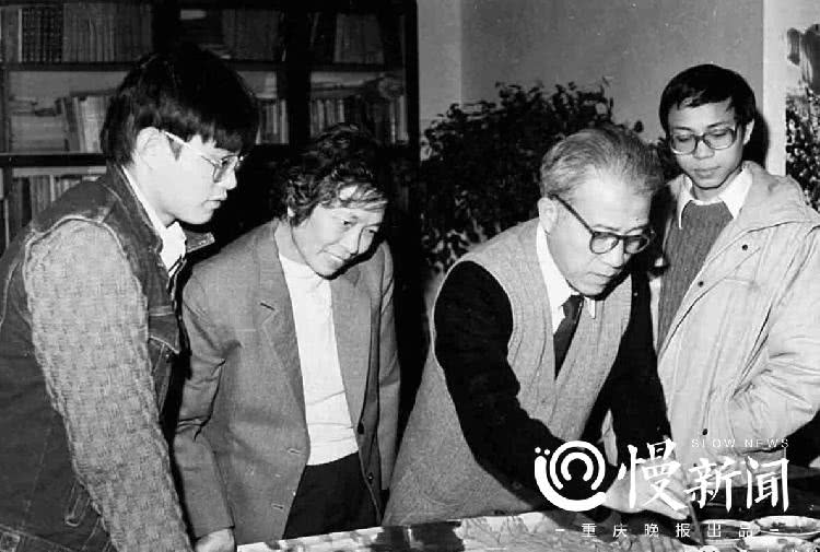 重庆大学引进名家作品展 父子三人68幅代表作首次同框亮相