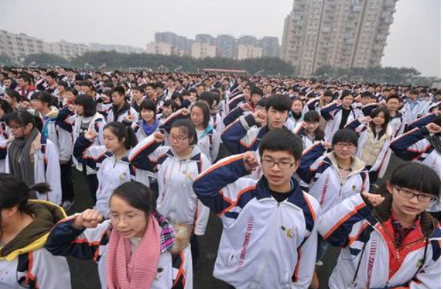 江苏宣布高考“新政策”，明确三项高考加分政策，家长表示不公平