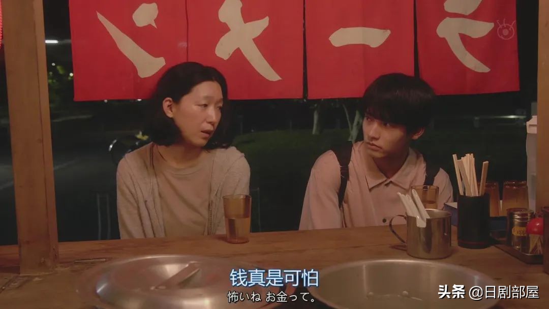 楚楚伟和纳米天使与爱情者的爱合作。