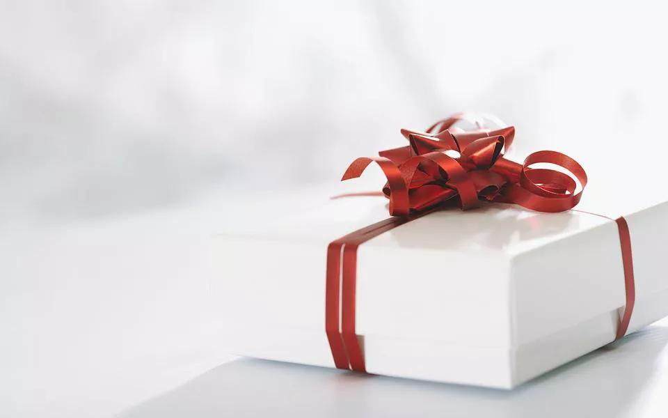 情侣之间送什么礼物比较有意义？