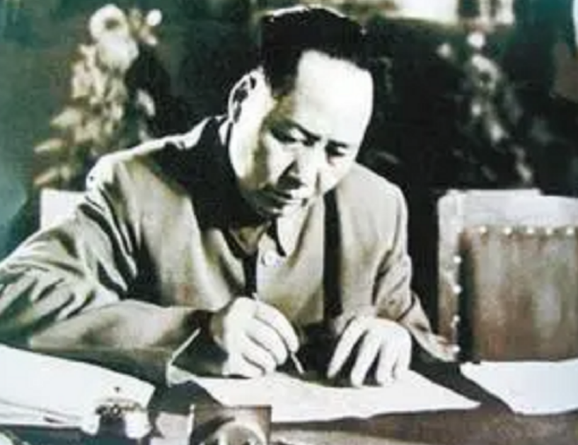 1964年，章含之谈及与父亲关系不和，毛主席：什么叫划清界限