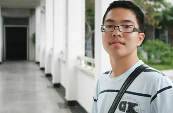 高考“文言文”作文火了，全篇755个字，有30个字老师不认识