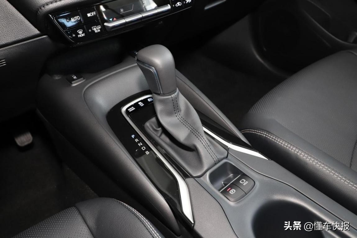 15万元时尚家用高品质轿车，别克威朗Pro/丰田卡罗拉怎么选？