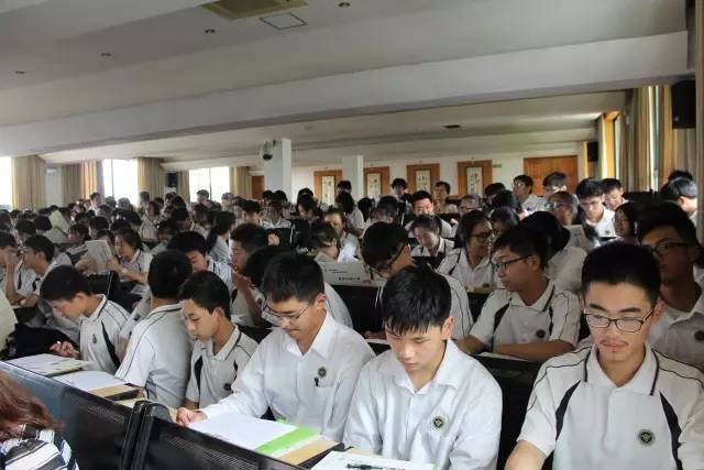 2022年高考新增了“身份限制”，考核不通过的学生，将无缘高考