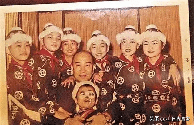 当年师父的一句话，洪金宝记了一辈子，践行出古风江湖义气