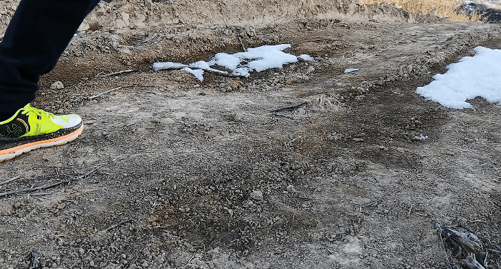 国货精品，必迈最新高科技缓震跑鞋，跑步小白及大体重跑者的福音