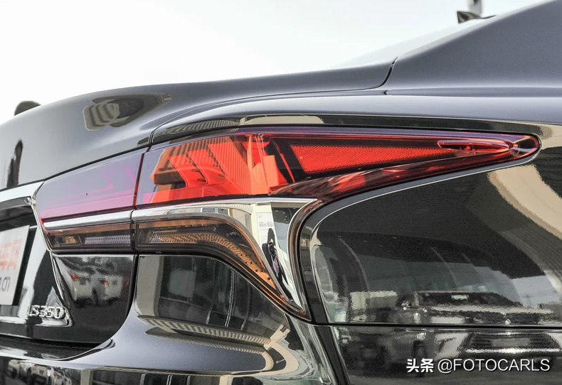 雷克萨斯LS350入门版实拍，售价80.8万起，卖的就是颜值和品质？