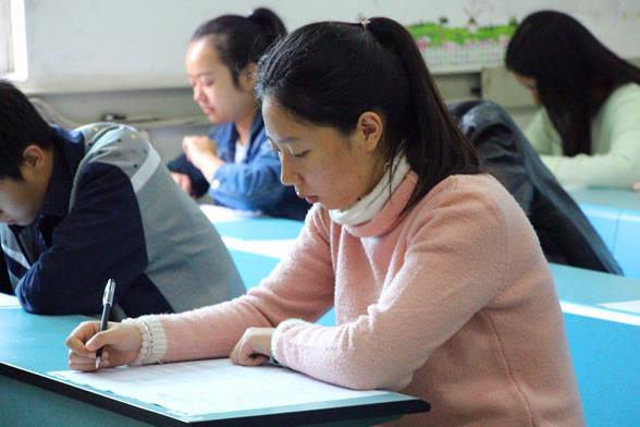 我国考试难度排行榜出炉，高考仅排第三，谁是榜首存在争议