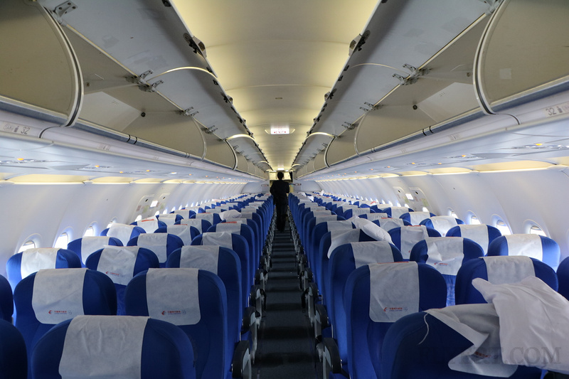 南航空客320经济舱图片