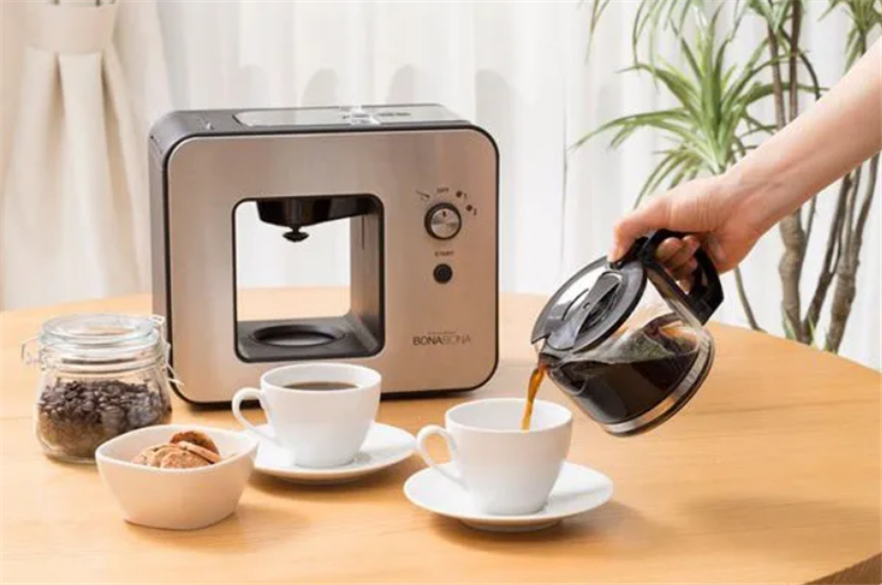 咖啡机款式众多，选到眼花缭乱，看懂这些技巧让你购买路上不迷路