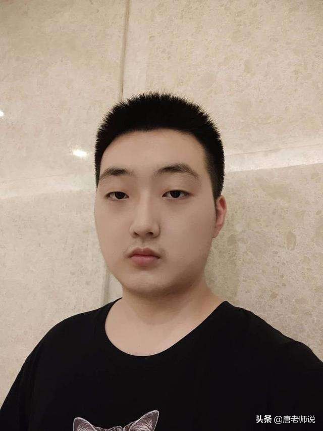 山东高考状元孟令昊：数学满分，总分711分，清华北大连夜上门