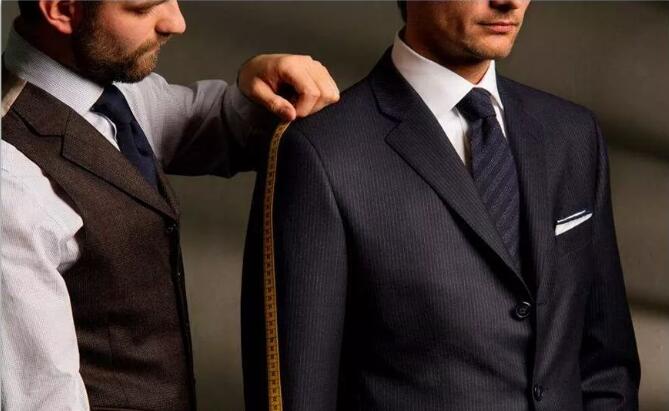 对于艺考生，服饰选择这么重要！尤其是播音主持，别一身黑出镜