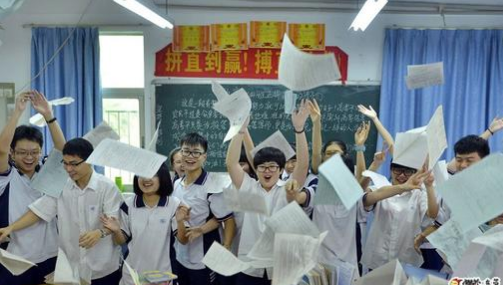 江苏宣布高考“新政策”，明确三项高考加分政策，家长表示不公平