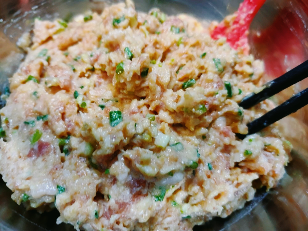 头伏到吃饺子，分享8种饺子馅的调法，有荤有素，鲜嫩营养又多汁