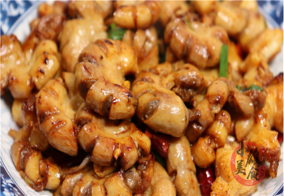 花肠很脆很好吃，可惜很多人不懂怎么做，不要焯水，出锅香脆可口