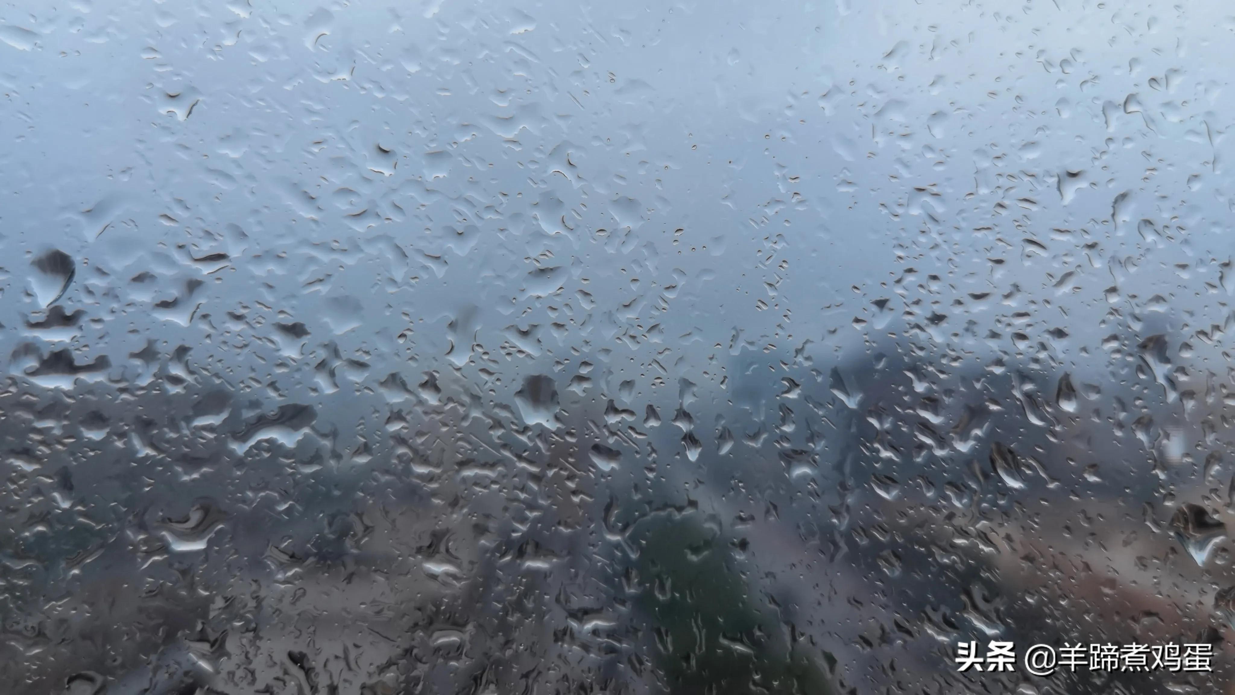 淫雨唤云行日隐耀霞红--雨后北京云空的美丽身影留下霞浓