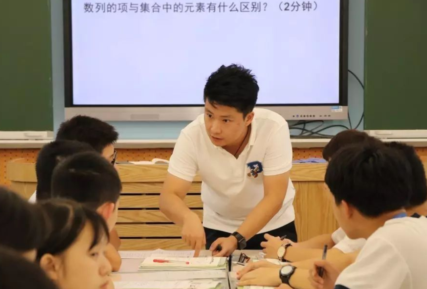 高中数学老师做高考卷子，成绩能达到145分吗？老师：不要闹了
