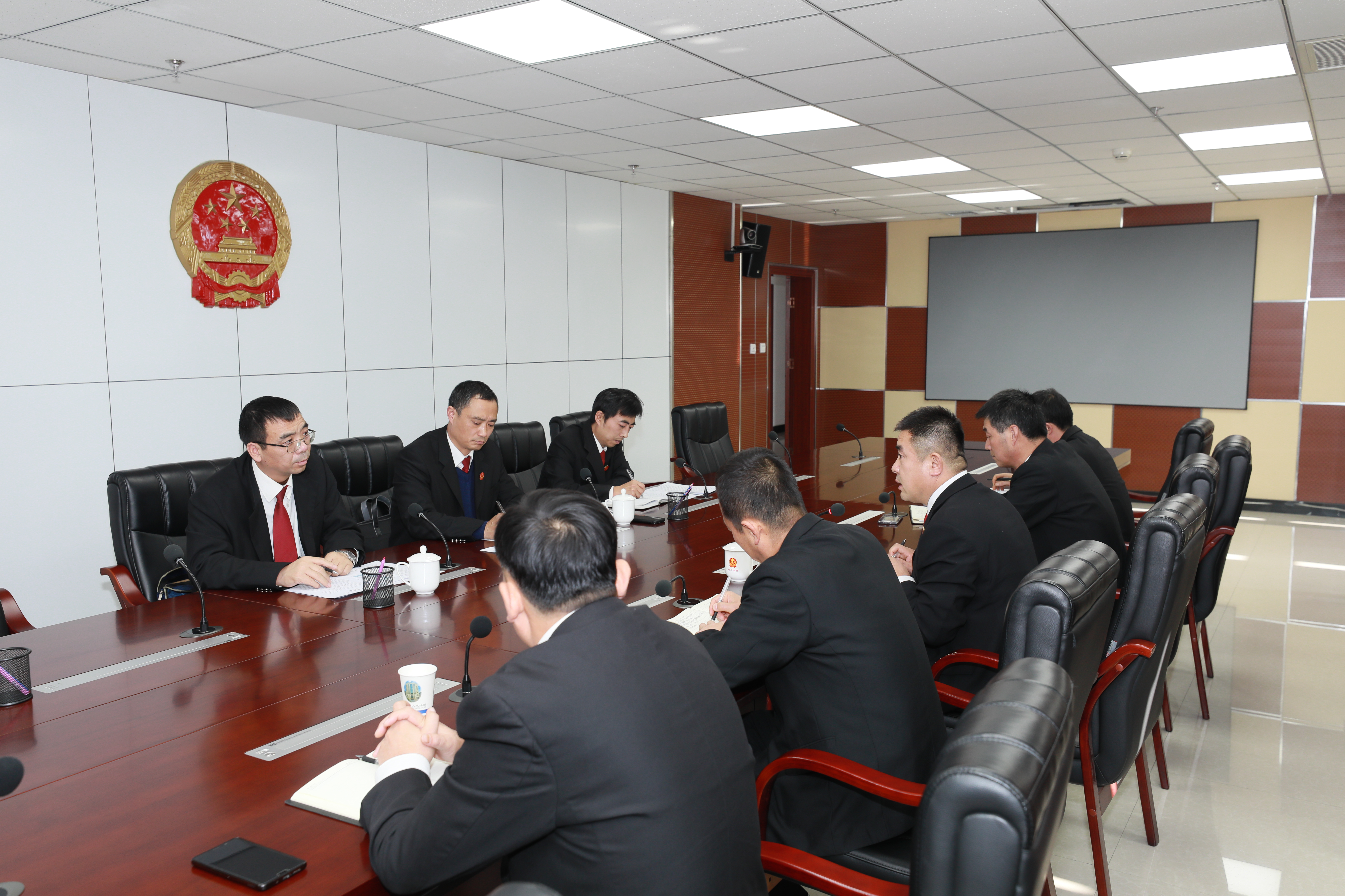 咸阳中院执行局检查指导彬州法院执行工作