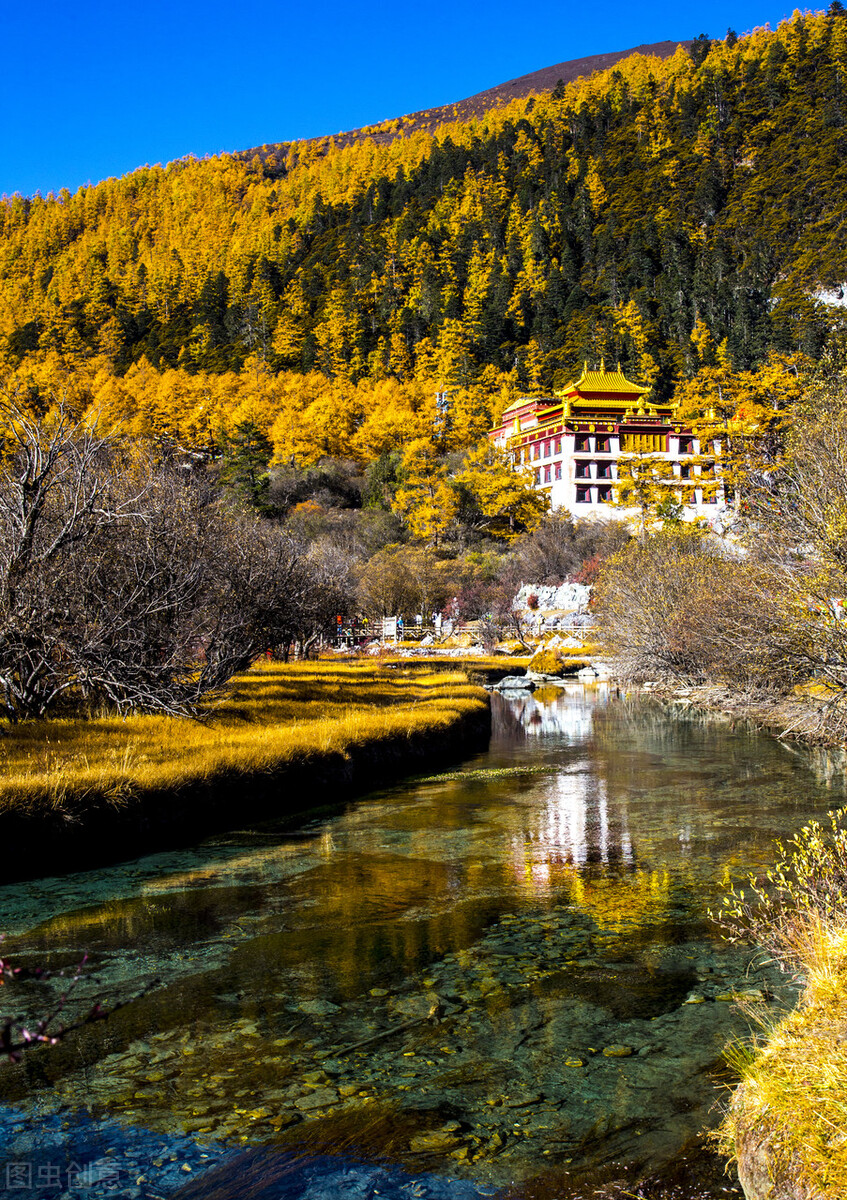 10月这12个颜值高地，已补好了妆，将向世人“卖弄”最美一面