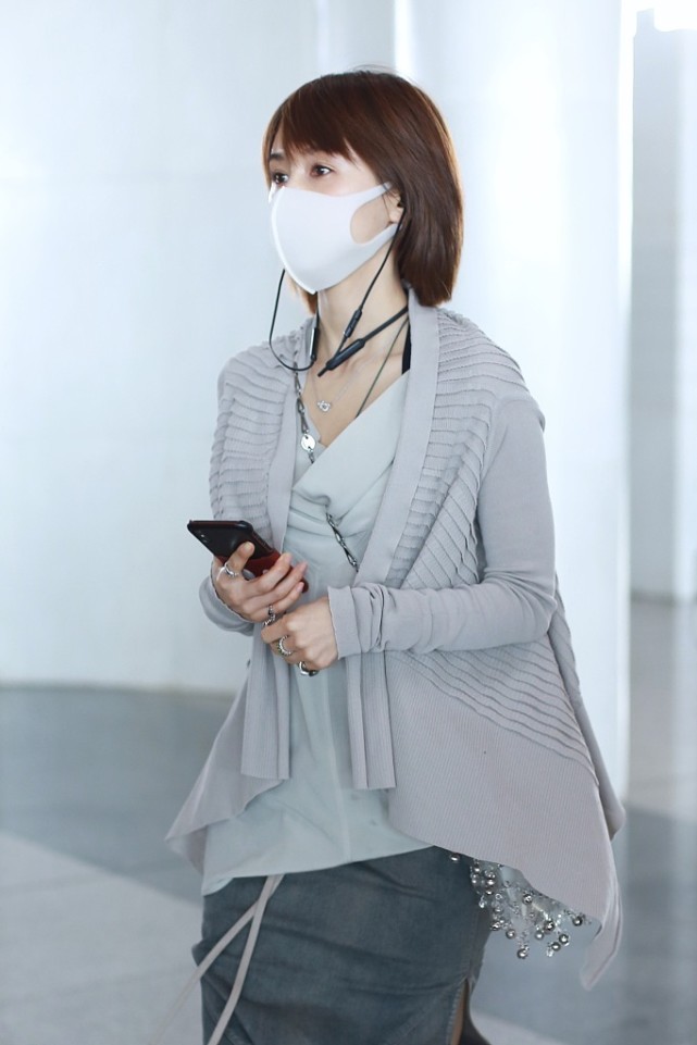 159cm女生的标准体重是多少(王子文承认真实身高)