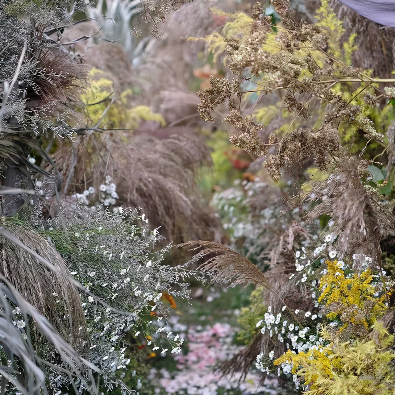 又野又美的“荒野风”花艺，太上头了