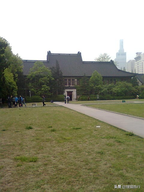 百年名校南京大学一日游，八年前的老照片带你回忆南大